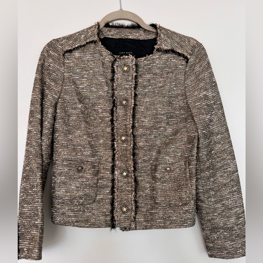 Zara Women’s cropped tweed blazer